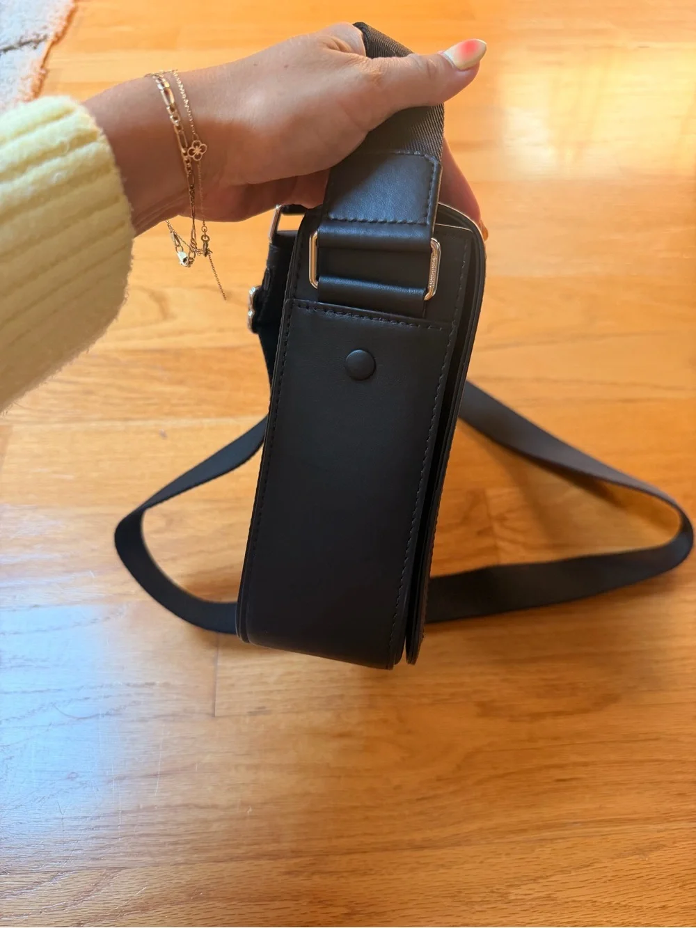 Men’s Burberry crossbody bag